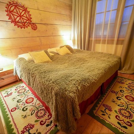 مبيت وإفطار اوسترزوكي دولن Gosciniec Debowa Gazdowka المظهر الخارجي الصورة